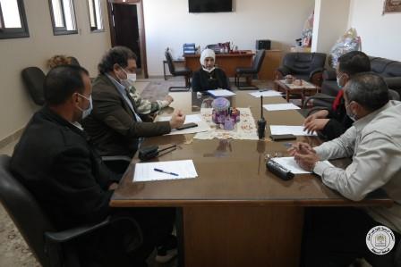 تم يوم الاحد 5/12/2021 عقد اجتماع لجنة الازمات والكوارث والحد من المخاطر بحضور أ.د/هبة الله جمال راشد (وكيل الكلية لشئون خدمة المجتمع وتنمية البيئة ).