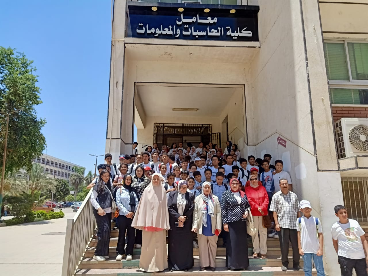 جامعة الطفل في زيارة تدريبيه متميزه لكلية الحاسبات والمعلومات جامعة اسيوط