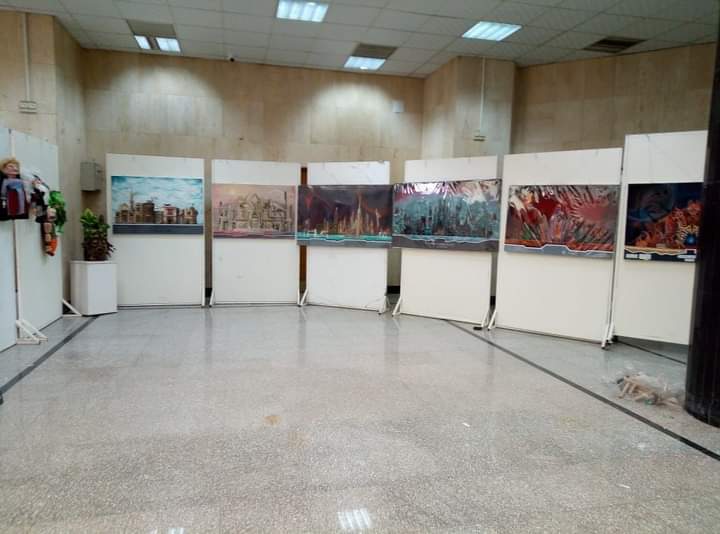 كلية الفنون الجميلة تشارك بمعرضها الفني على هامش المؤتمر الدولي الحادي عشر للتنمية والبيئة في الوطن العربي