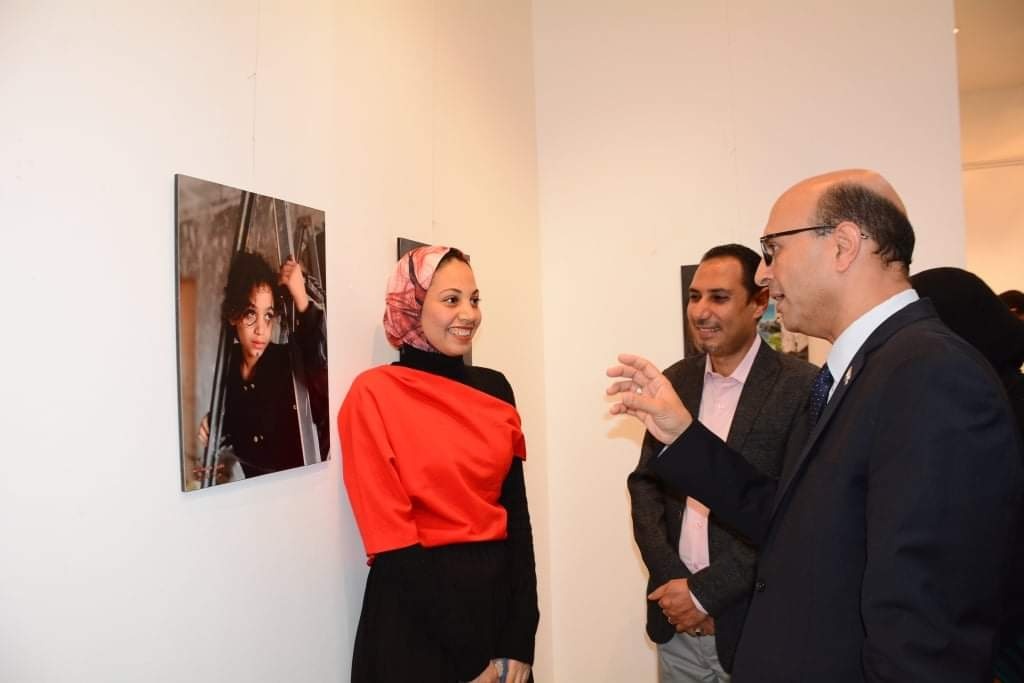 افتتاح الاستاذ الدكتور/ أحمد المنشاوى لمعرض فانتازيا الكاميرا