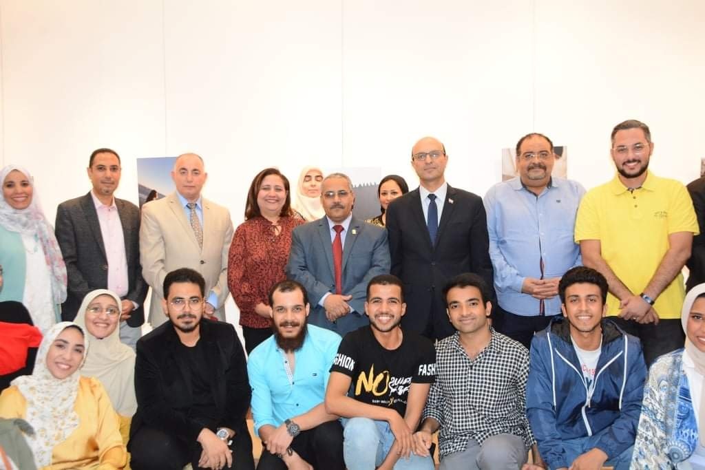 ​  افتتاح الاستاذ الدكتور/ أحمد المنشاوى لمعرض فانتازيا الكاميرا 