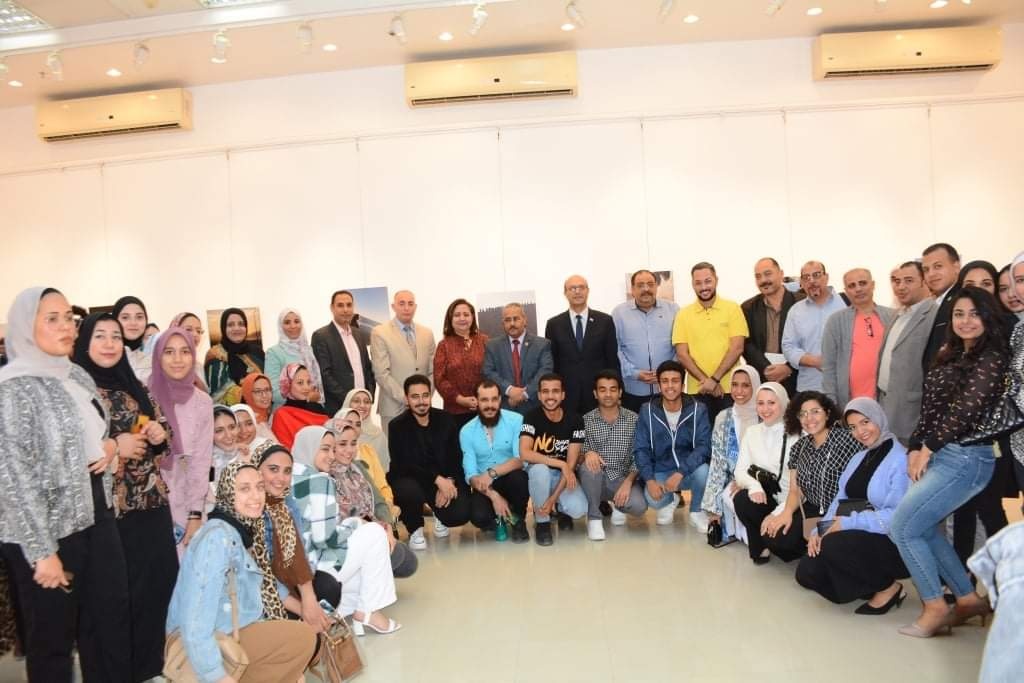 ​  افتتاح الاستاذ الدكتور/ أحمد المنشاوى لمعرض فانتازيا الكاميرا  ​