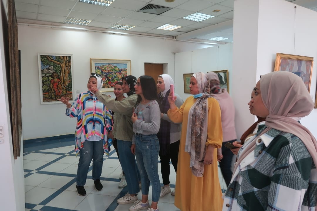 زيارة طلاب كلية الفنون الجميله لمتحف الفن الحديث جامعة المنيا