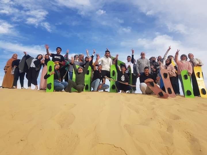 رحلة علمية لطلاب الكلية &nbsp;إلى محافظة الفيوم لزيارة المحمية الطبيعية ووادى الريان وبحيرة قارون&nbsp;