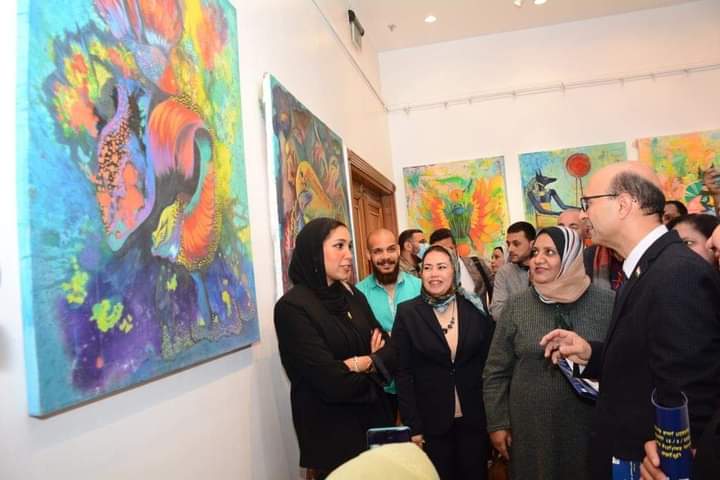 جامعة أسيوط تفتتح معرض الفرقة الثانية والرابعة بقسم التصوير بكلية الفنون الجميلة بعنوان " تشكيل لوني "