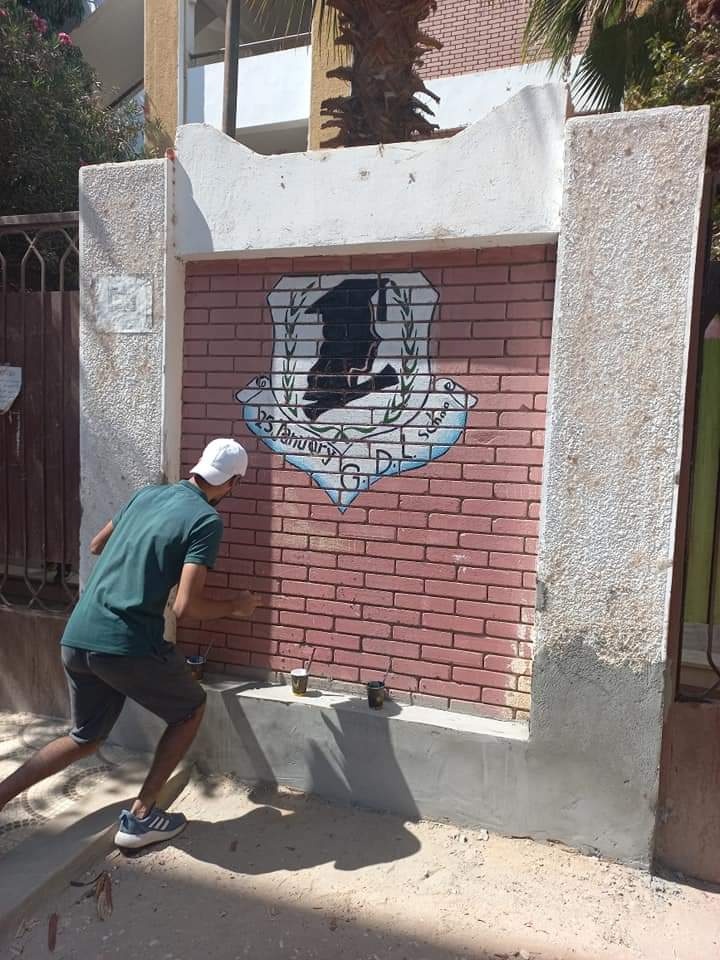  تصميم لبوابة مدرسه ثورة ٢٥ يناير الرسمية المتميزة للغات 