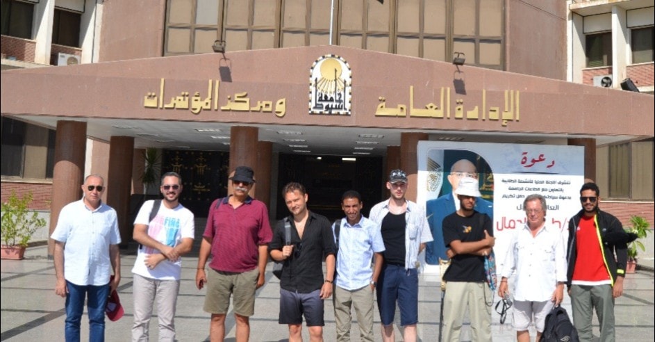 الورشةالفنيةالدولية بقسم التصوير خلال الفترة من ١٦/ ٧ / ٢٠٢٢ الى ١٨ /٧ / ٢٠٢٢م بحضور الفنان الفرنسي (روجر دال – ROGER DALE ) استاذ الرسم والتصوير باكاديمية (ستراسبورج للفنون بفرنسا ) الفنان الفرنسى ( سيليست برونديت - CELESTE BRUANDET )الفنان الالمانى ( ما