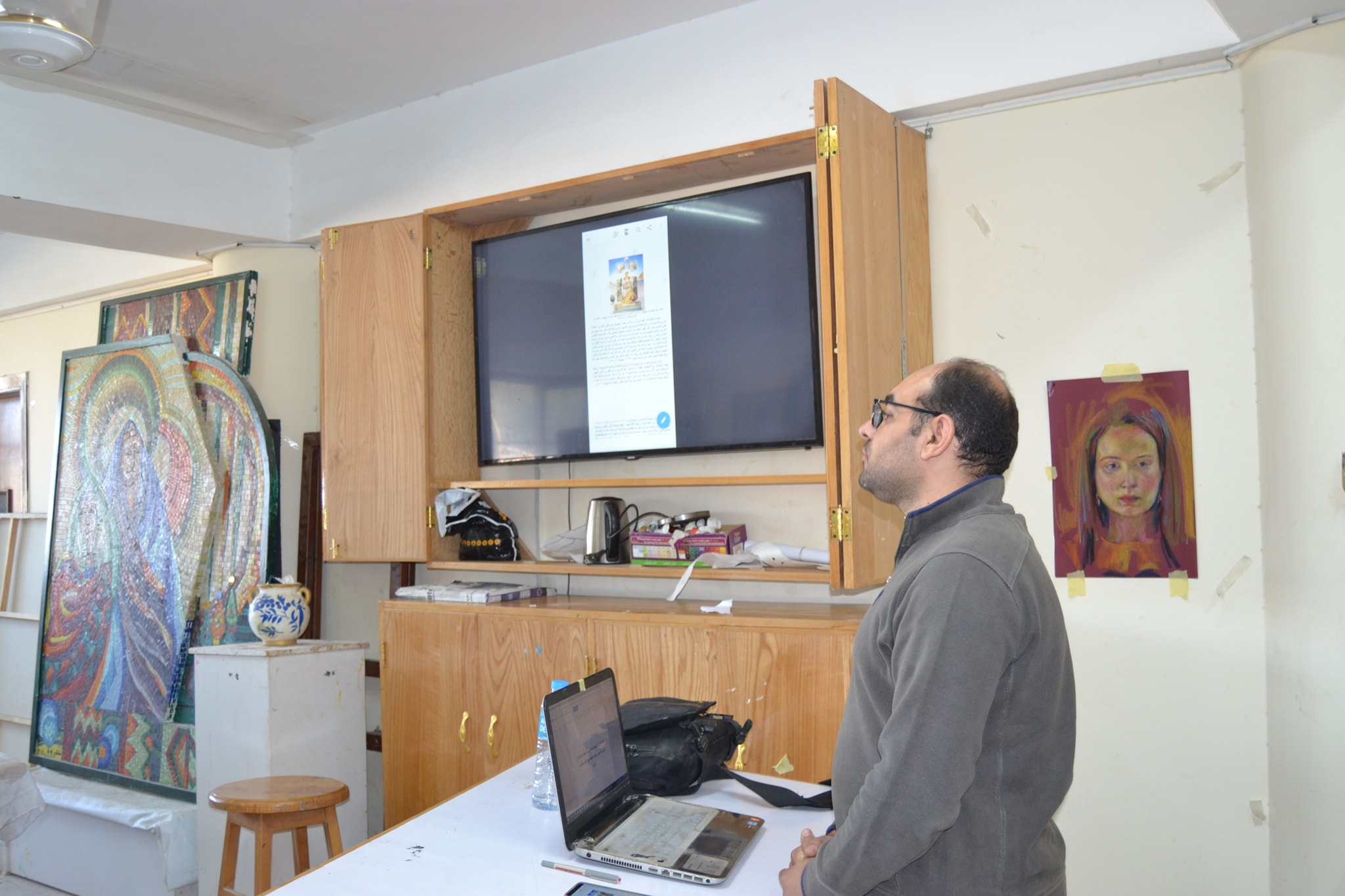 عقد سمينار لطلاب مرحلة الماجستير والدكتوراه بقسم التصوير