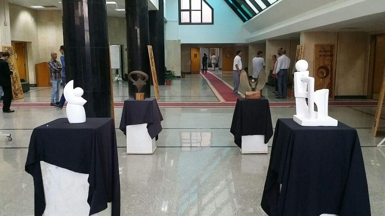 شاركت كلية الفنون الجميلة باسيوط في الاحتفالية الكبري والندوة التي اقامتها الجامعة بعنوان "خمسون عاما علي نصر اكتوبر