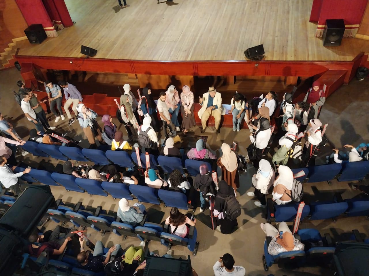 زيارات الميدانية للمباني والمنشآت المختلفة