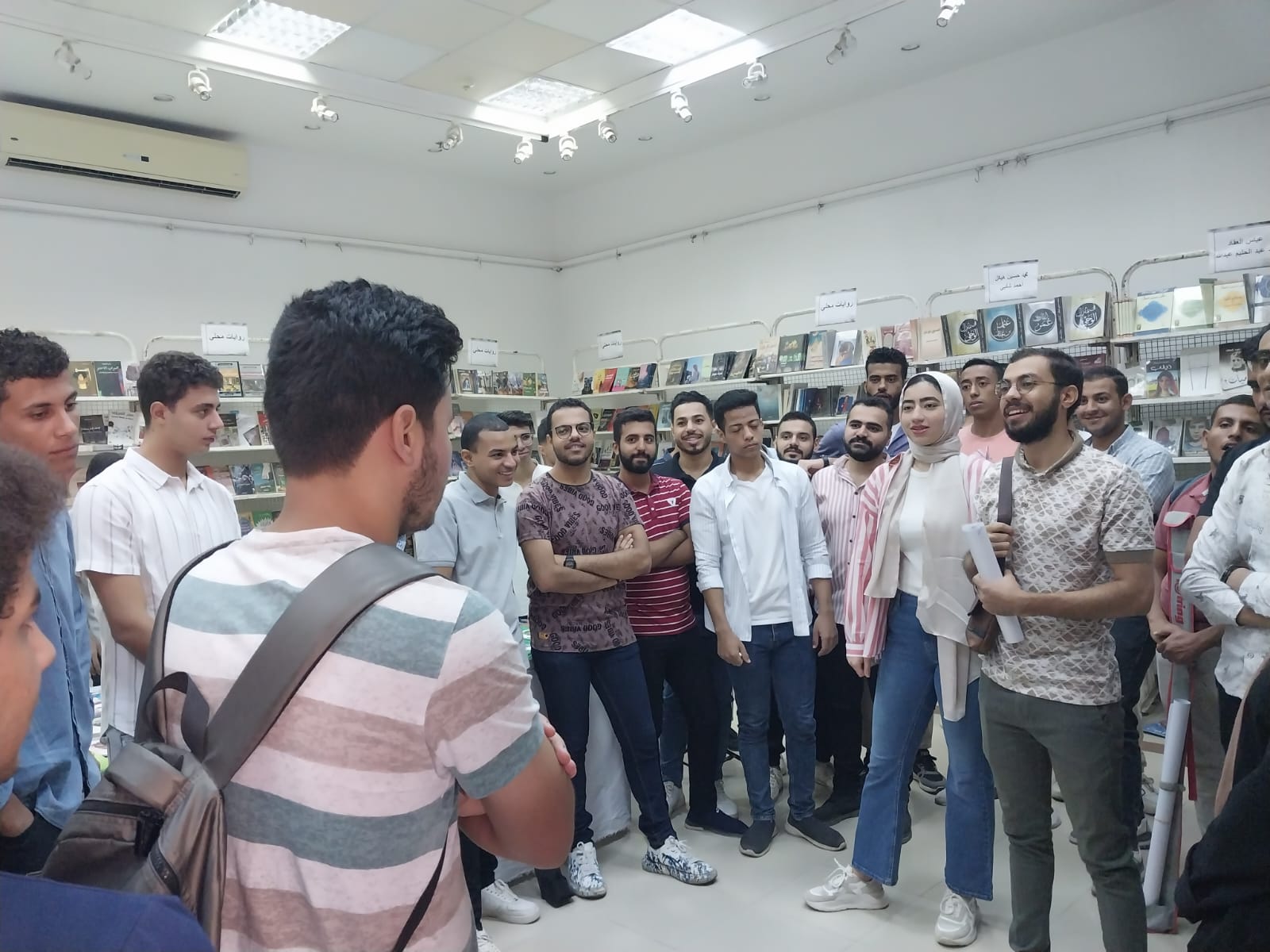 زيارات الميدانية للمباني والمنشآت المختلفة