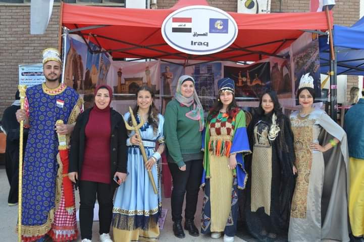 مشاركة كليه الفنون الجميله  في حفل افتتاح الملتقى الثانى لأسبوع الشعوب بجامعة أسيوط فى الفترة من ٢٣ إلى ٢٨ مارس ٢٠٢٢