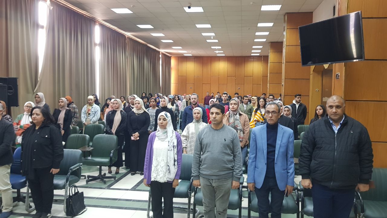 استضافت كلية الفنون الجميلة الندوة التوعوية لطلاب كلية الفنون الجميلة "من أجل وطنك؛ كن إيجابياً وشارك في انتخابات رئاسة الجمهورية 2024" 