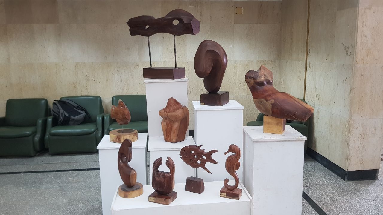 اعمال طلاب قسم النحت التي عرضت في معرض انشودة طلابية .. 