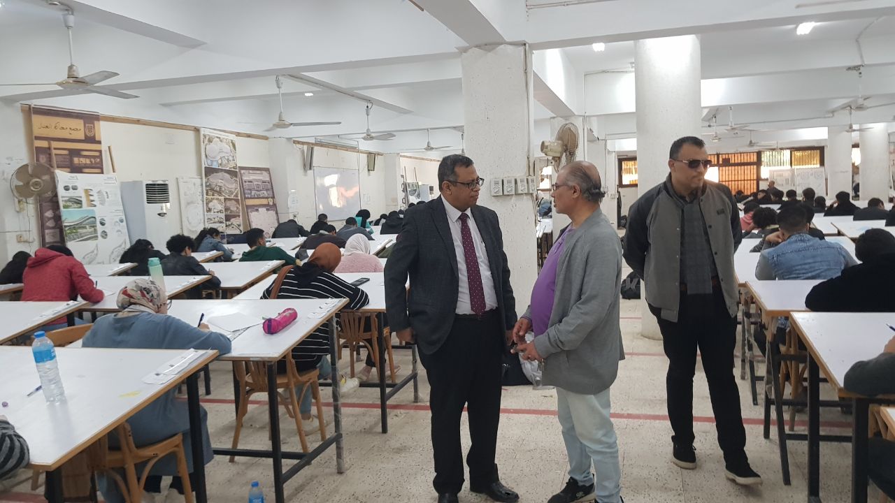 بدأت صباح اليوم اختبارات الفصل الدراسي الأول للعام الجامعي ٢٠٢٣-٢٠٢٤ 