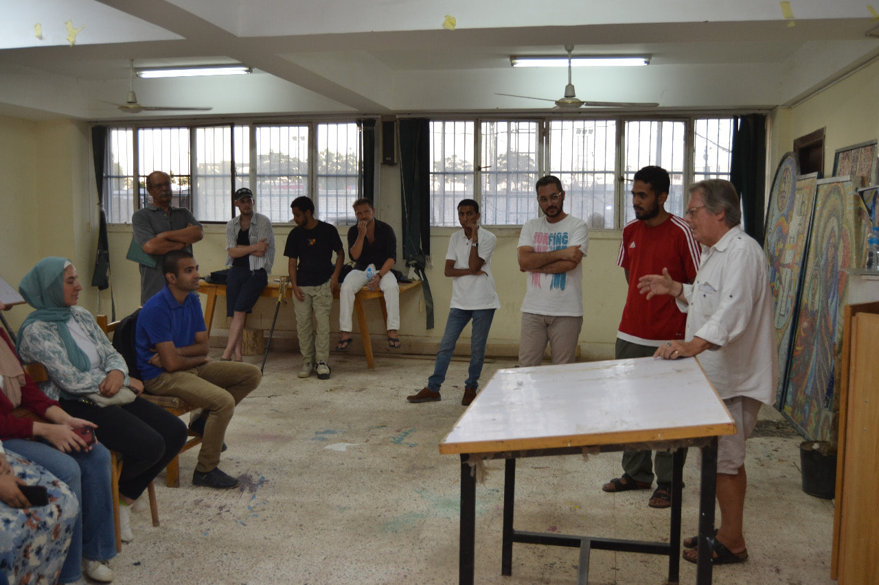 الورشةالفنيةالدولية بقسم التصوير خلال الفترة من ١٦/ ٧ / ٢٠٢٢ الى ١٨ /٧ / ٢٠٢٢م بحضور الفنان الفرنسي (روجر دال – ROGER DALE ) استاذ الرسم والتصوير باكاديمية (ستراسبورج للفنون بفرنسا ) الفنان الفرنسى ( سيليست برونديت - CELESTE BRUANDET )الفنان الالمانى ( ما