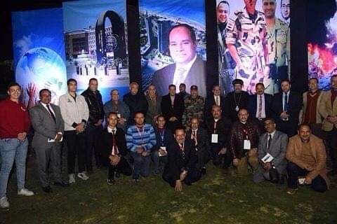 ​  يتقدم الاستاذ الدكتور /أحمد المنشاوى نائب رئيس الجامعة لشئون الدراسات العليا والبحوث والمشرف على الكلية بخالص الشكر إلى لجنة (حفل الصوت والضوء) والتى قامت بالإشراف على تنفيذ تصميم بانوراما تحت شعار ( الشعوب ضدد التطرف والإرهاب ) [إضغط و إسحب للتحريك] ​