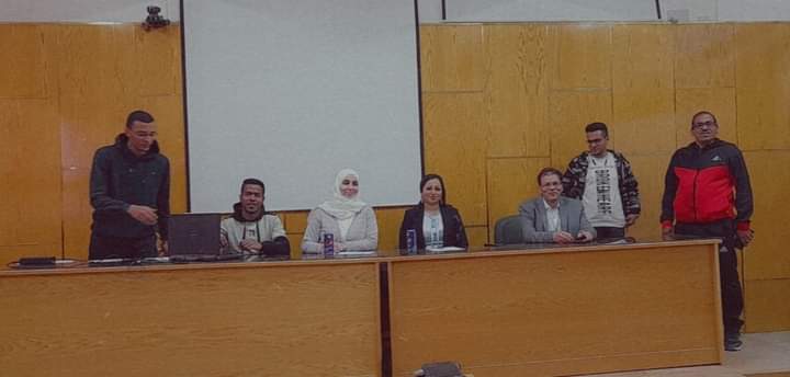 مسابقه تصميم  أفضل شعار لكليه الحاسبات والمعلومات لطلاب اللجنه الفنيه بالكليه