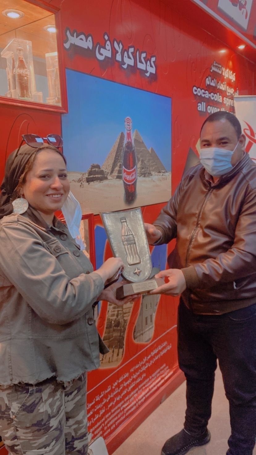 زياره ميدانيه علميه لمصنع الكوكاكولا بمدينه اسيوط عرب العوامر الجديده بهدف التعليم العملي لطلاب قسم الجرافيك 