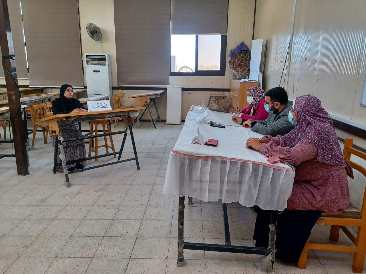 عقد اختبار قبول لطلاب مرحلة الماجستير قسم العمارة