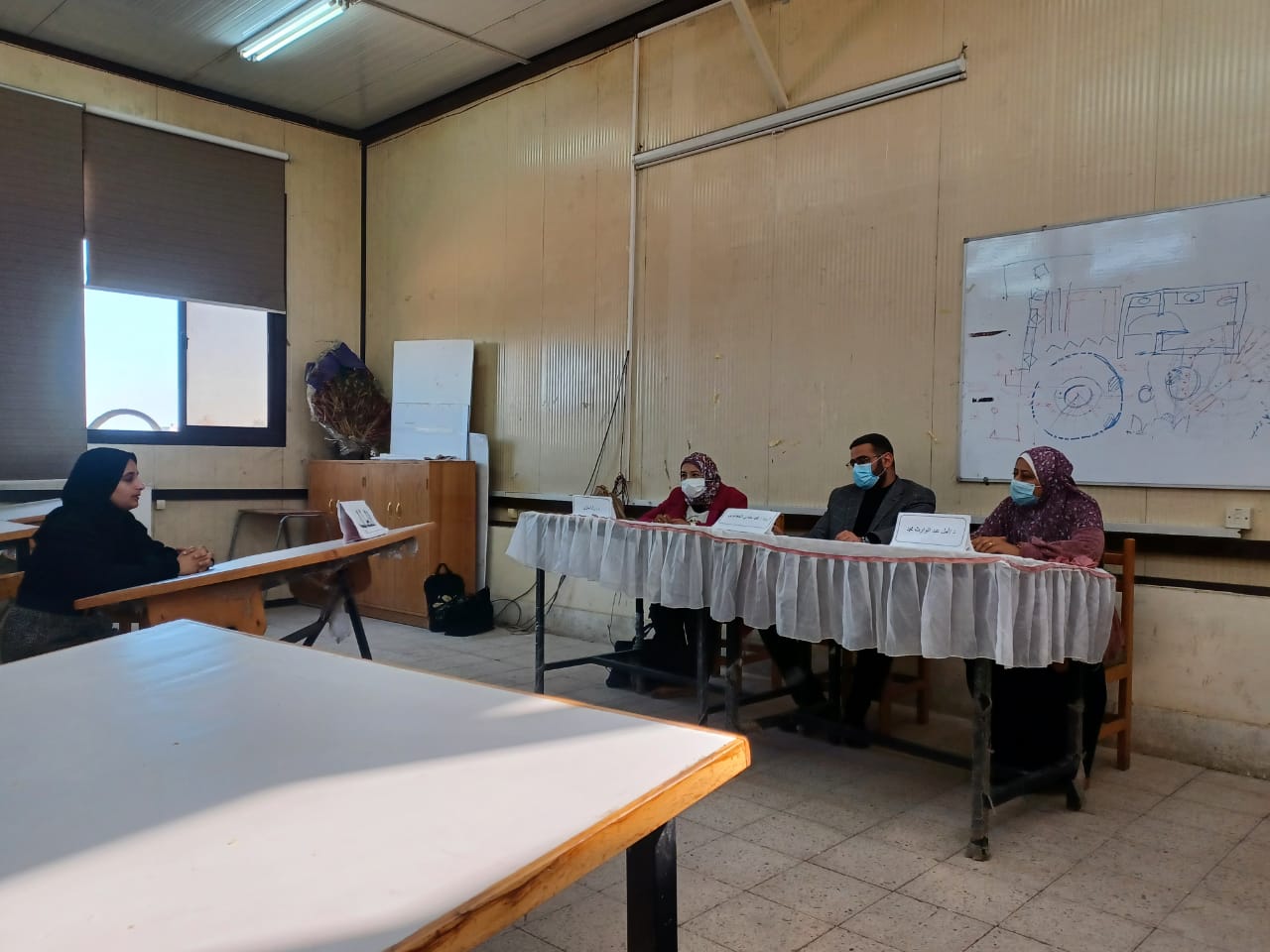 عقد اختبار قبول لطلاب مرحلة الماجستير قسم العمارة