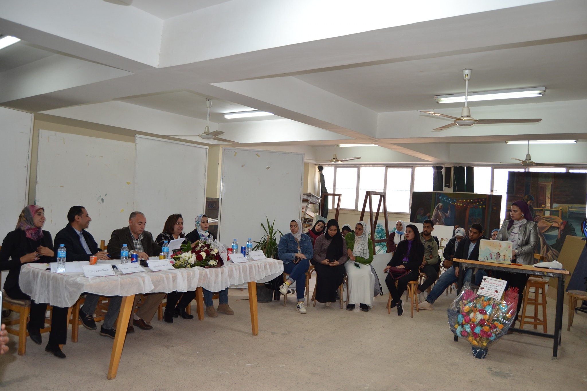 تم عقد سمينار للباحثة / سمر حمدي شكري للحصول علي درجة الماجستير في التصوير "مجال التصوير الجداري" في الفنون الجميلة