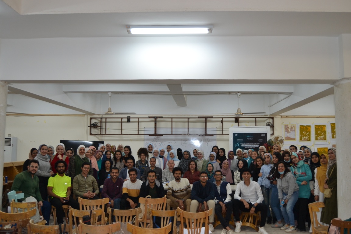 فاعليات ورشة عمل بعنوان " التصميم الجرافيكى الرقمى"