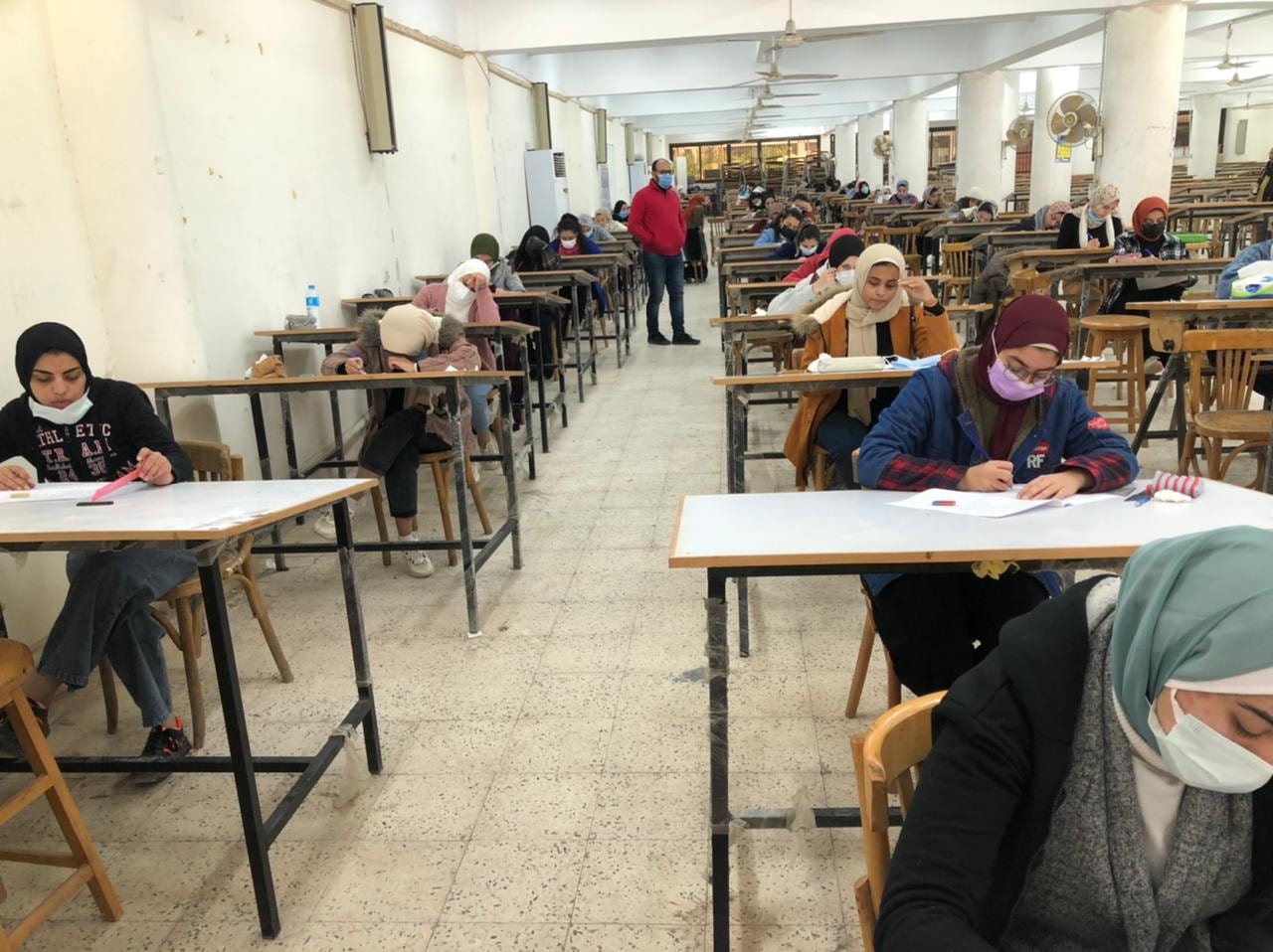 متابعة الامتحانات