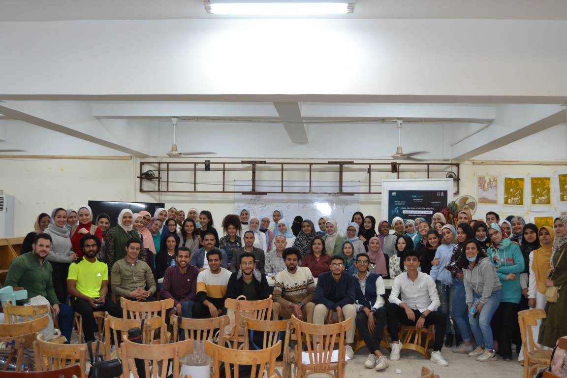 فاعليات ورشة عمل بعنوان " التصميم الجرافيكى الرقمى"