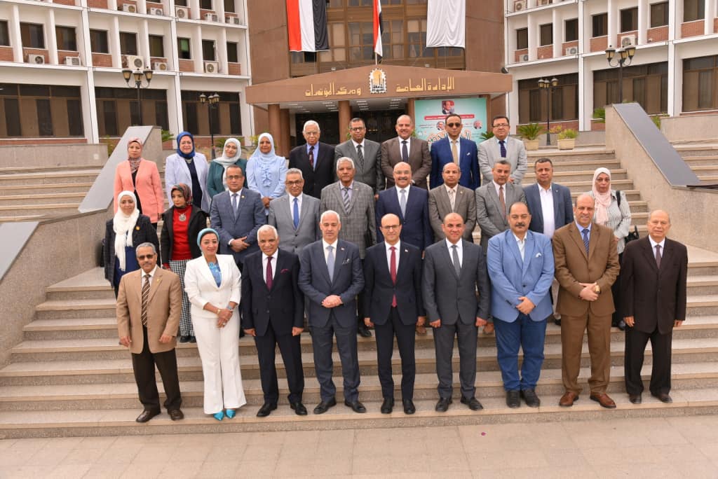 مجلس جامعة أسيوط يدعوا المجتمع الجامعي للمشاركة الفعالة للانتخابات الرئاسية المقبلة