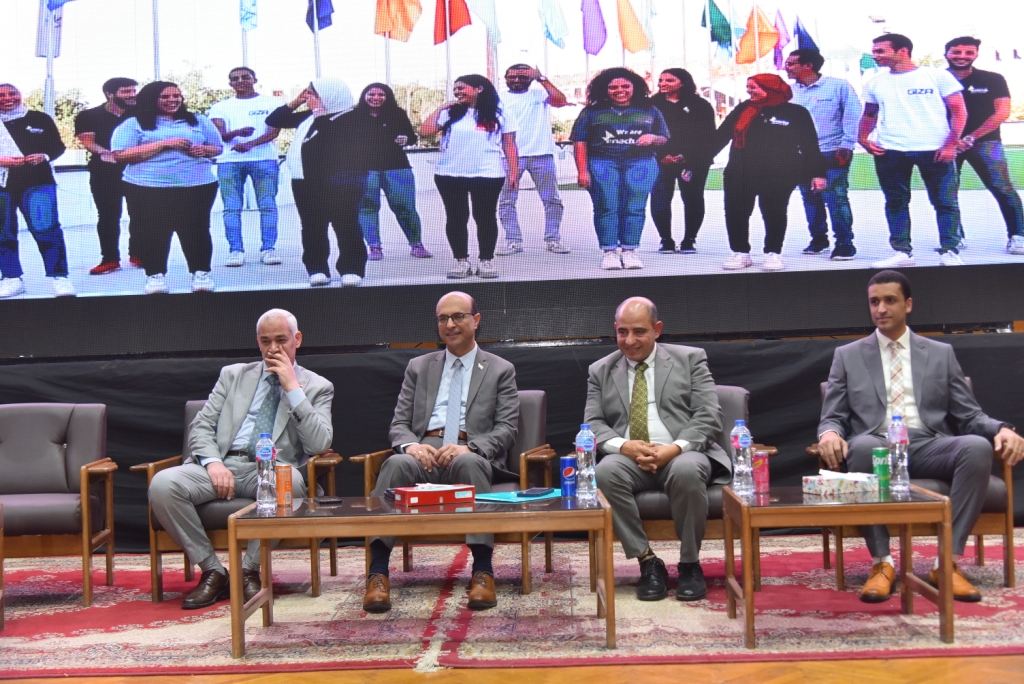 رئيس جامعة أسيوط يشهد افتتاح انشطة فريق إيناكتس لخدمة المجتمع المحلي للعام الجامعى ٢٠٢٣/ ٢٠٢٤