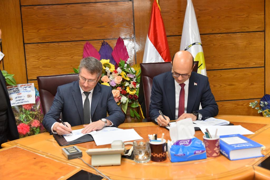 جامعة أسيوط تشهد توقيع إتفاقية تعاون مع جامعة "مندليف" ومؤسسة "PhosAgro" الروسيتين فى مجالات الزراعة الحديثة