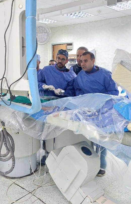 مستشفيات جامعة أسيوط تعلن إنقاذ حياة مريضة تعاني من ضيق شديد متكلس داخل دعامة الشريان التاجي باستخدام تقنية البالونة التصادمية IVL (SHOCKWAVE)