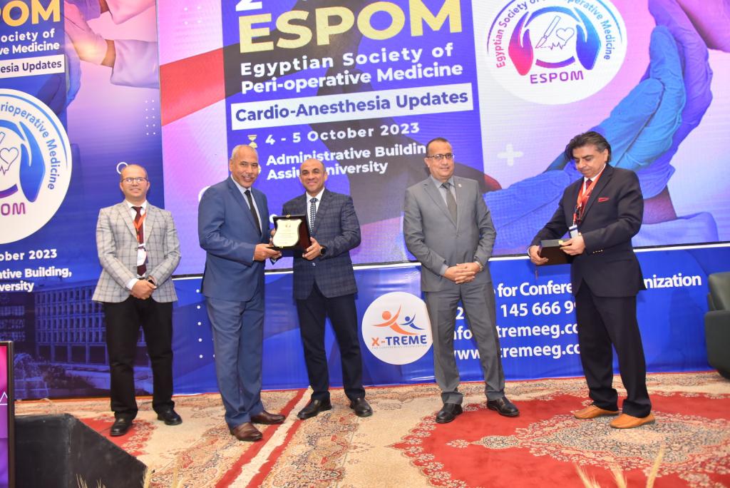 مؤتمر بجامعة أسيوط يناقش كيفية التعامل مع مرضى القلب المقبلين على العمليات الجراحية