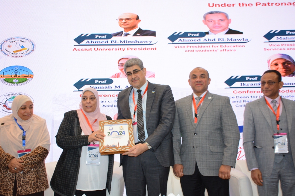 جامعة أسيوط تشهد إنطلاق فعاليات المؤتمر الدولي السادس بعنوان " مستقبل التمريض: المشكلات الصحية التحديات والحلول"