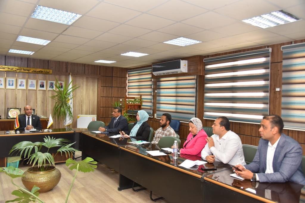 فى إطار احتفالها بانتصارات أكتوبر المجيد .. جامعة أسيوط تعلن إطلاقها لقافلة تنموية شاملة لقرية شطب تحت عنوان "وصال الخير"