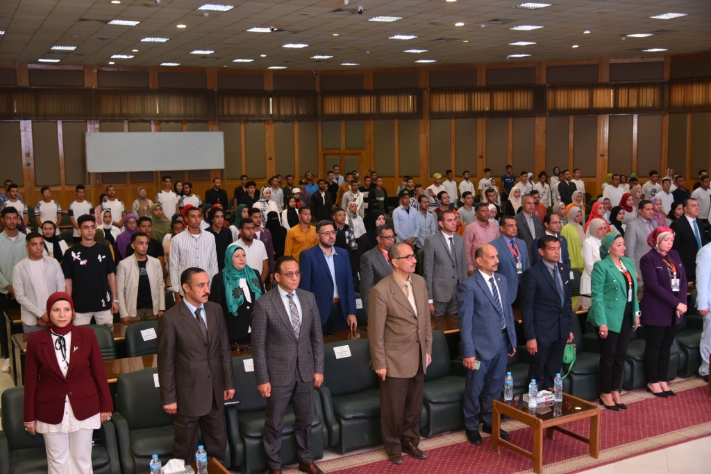 "المياه .. نبع الحياة" ندوة بجامعة أسيوط ضمن فعاليات المنتدي البيئي "Cop28-Assiut"