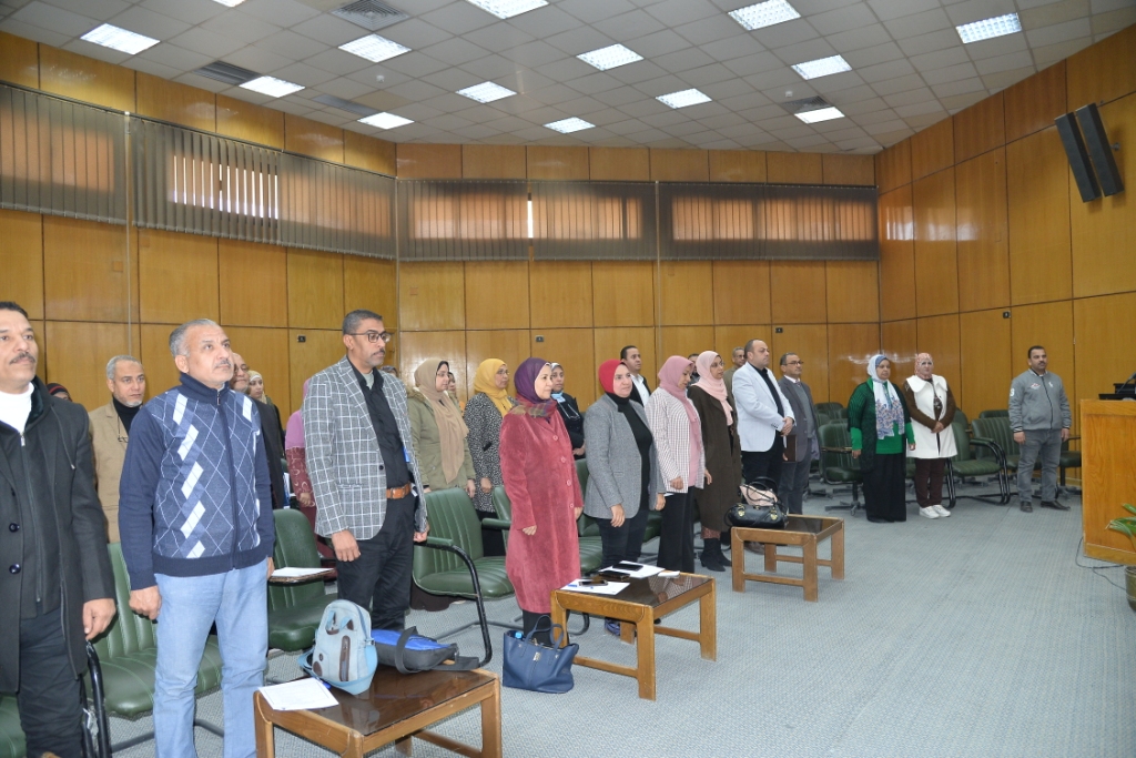 جامعة أسيوط تنظم ورشة عمل عن دور المدير في ظل المتغيرات الحديثة 