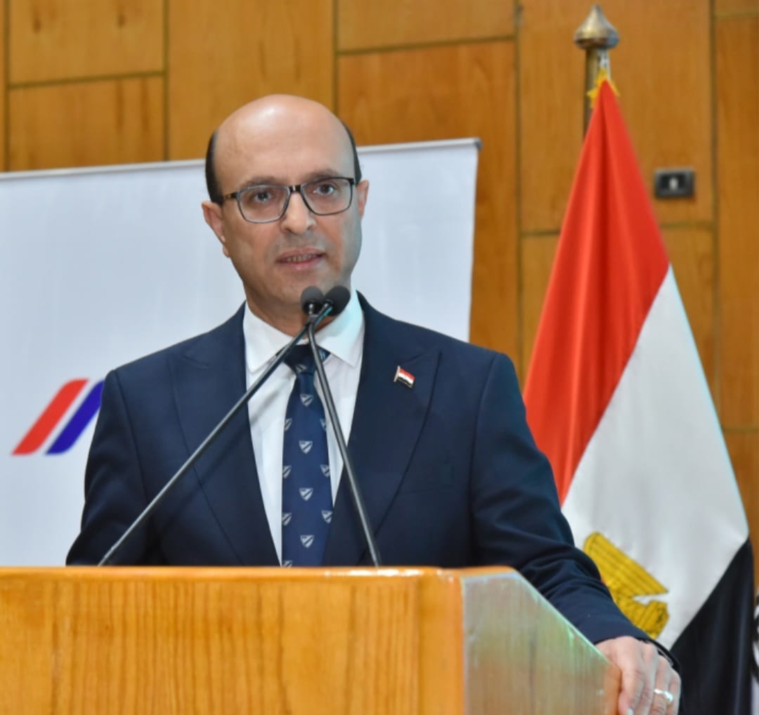 رئيس جامعة أسيوط يصدر قرارات بتعيين وكيلين بكليتيّ التربية والحقوق