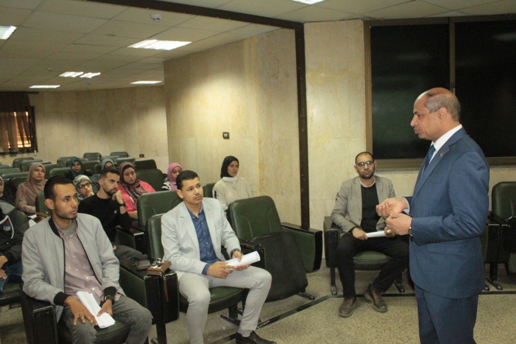 جامعة أسيوط تنظم دورة تدريبية لأعضاء هيئة التدريس ومعاونيهم حول"تحليل المحتوي للمقررات الدراسية"