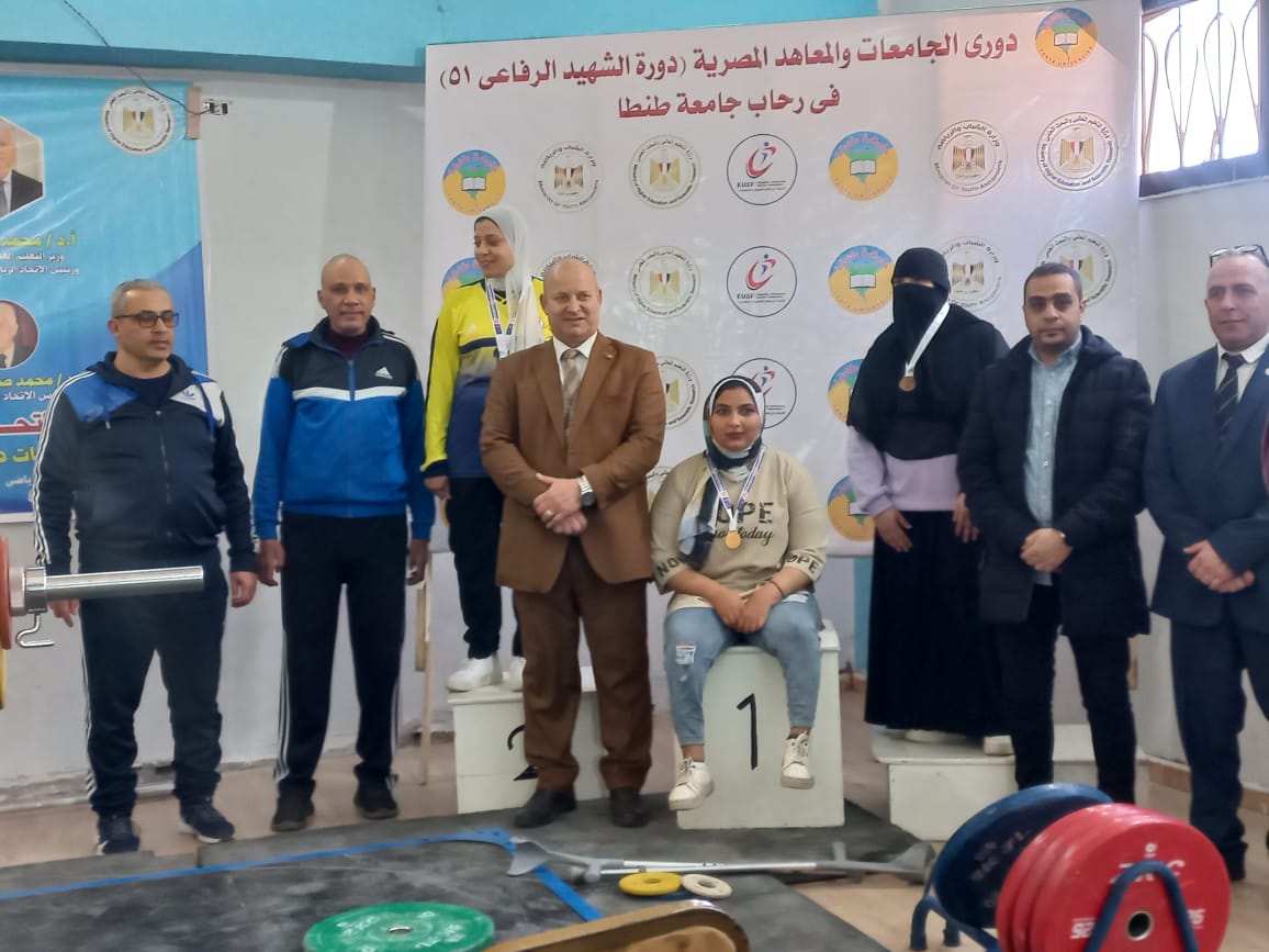 طلاب جامعة أسيوط من ذوي الهمم يحصدون (٣) ميداليات في رفع الأثقال في دورة الجامعات المصرية