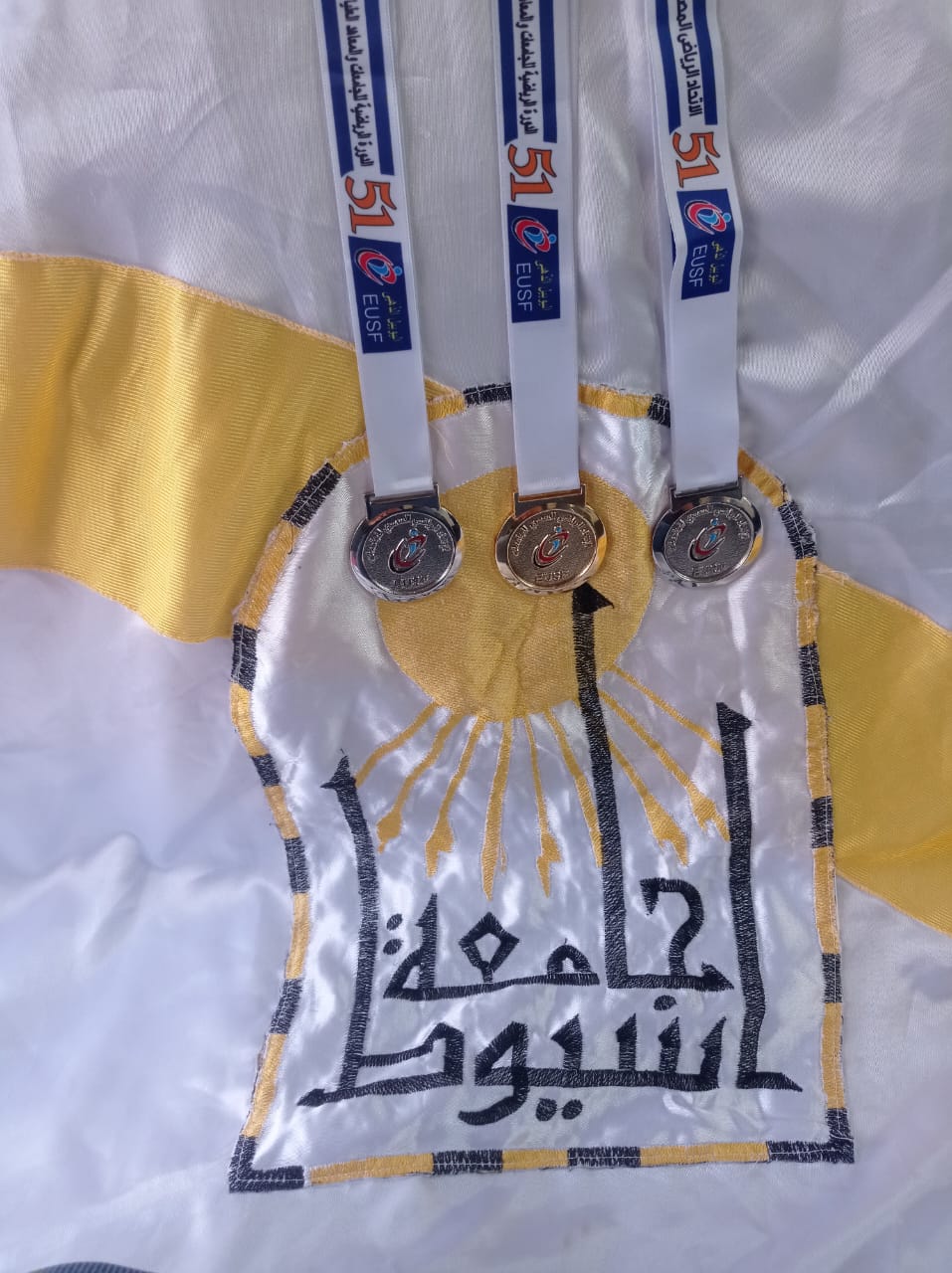 طلاب جامعة أسيوط من ذوي الهمم يحصدون (٣) ميداليات في رفع الأثقال في دورة الجامعات المصرية