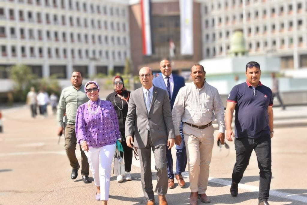 رئيس جامعة أسيوط: إقبال كثيف يعكس التضامن القوي بين الشعب المصري والفلسطيني