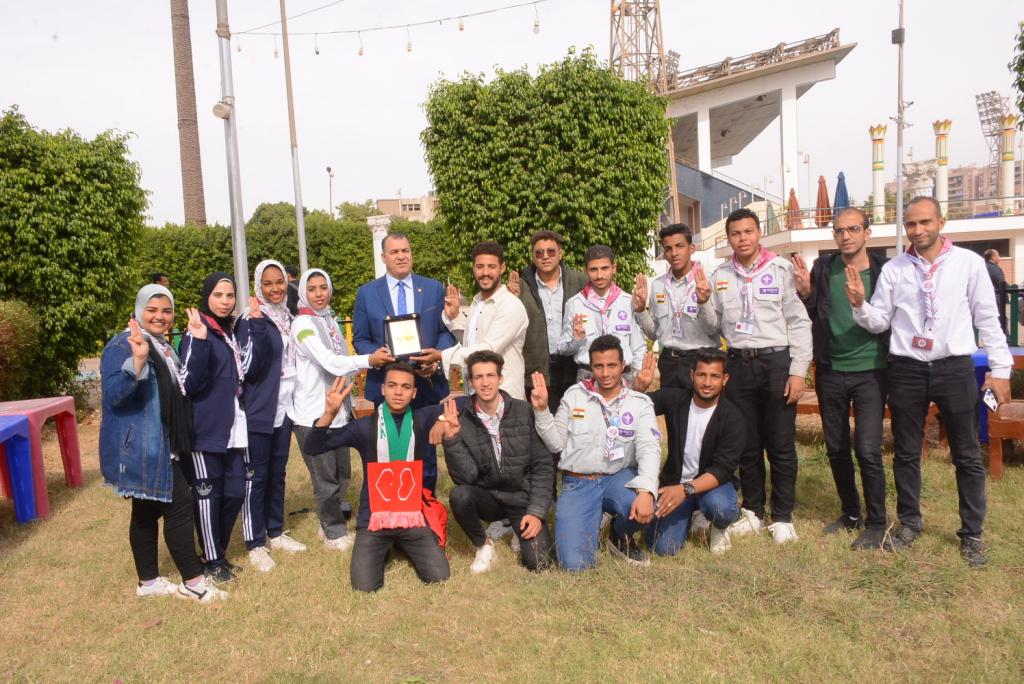 جامعة أسيوط تشهد ختام فاعليات الدورة الكشفية (٤٢) والإرشادية (٢٨) لجواليّ وجوالات كليات الجامعة