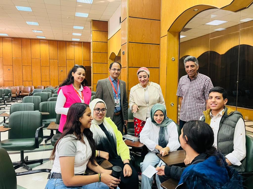 جامعة أسيوط تطلق فاعليات الجولة الثالثة من مسابقات الدورى البيئى " الحلم الأخضر " للتأهيل للدور  النهائى 