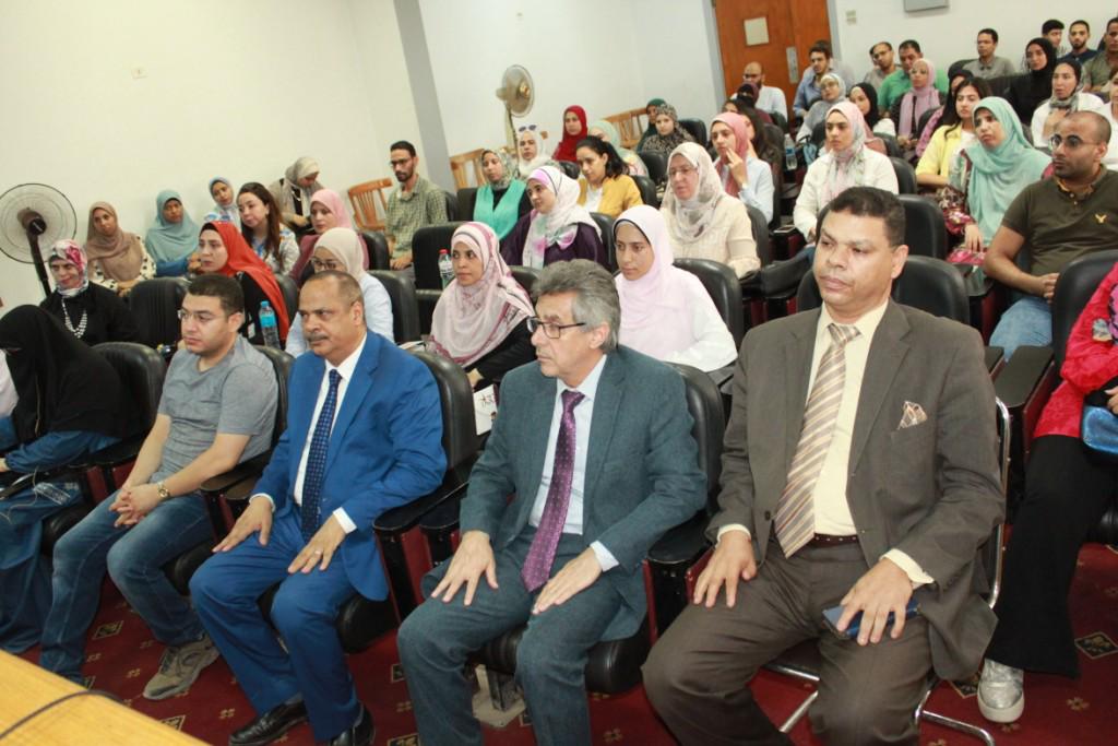 جامعة أسيوط تنظم الدورة التاسعة والستين لإعداد المعلم الجامعي