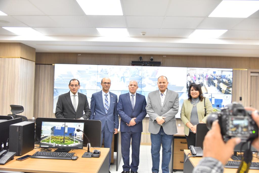 محافظ أسيوط ورئيس هيئة تنمية الصعيد والدكتور المنشاوي يتفقدون التشطيبات النهائية بمركز السيطرة الإقليمي للشبكة الوطنية للطوارئ والسلامة العامة
