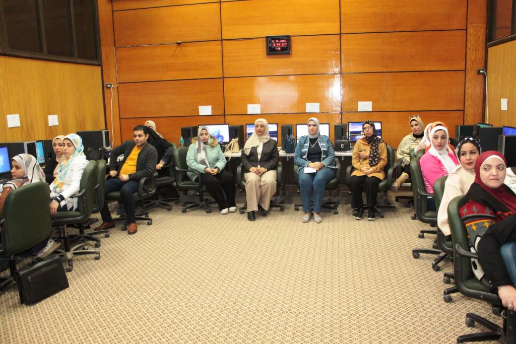 جامعة أسيوط تطلق فعاليات مشروعًا تدريبيًا بعنوان " استخدام الرقمنة في تدريس اللغة الفرنسية للأغراض المتخصصة"