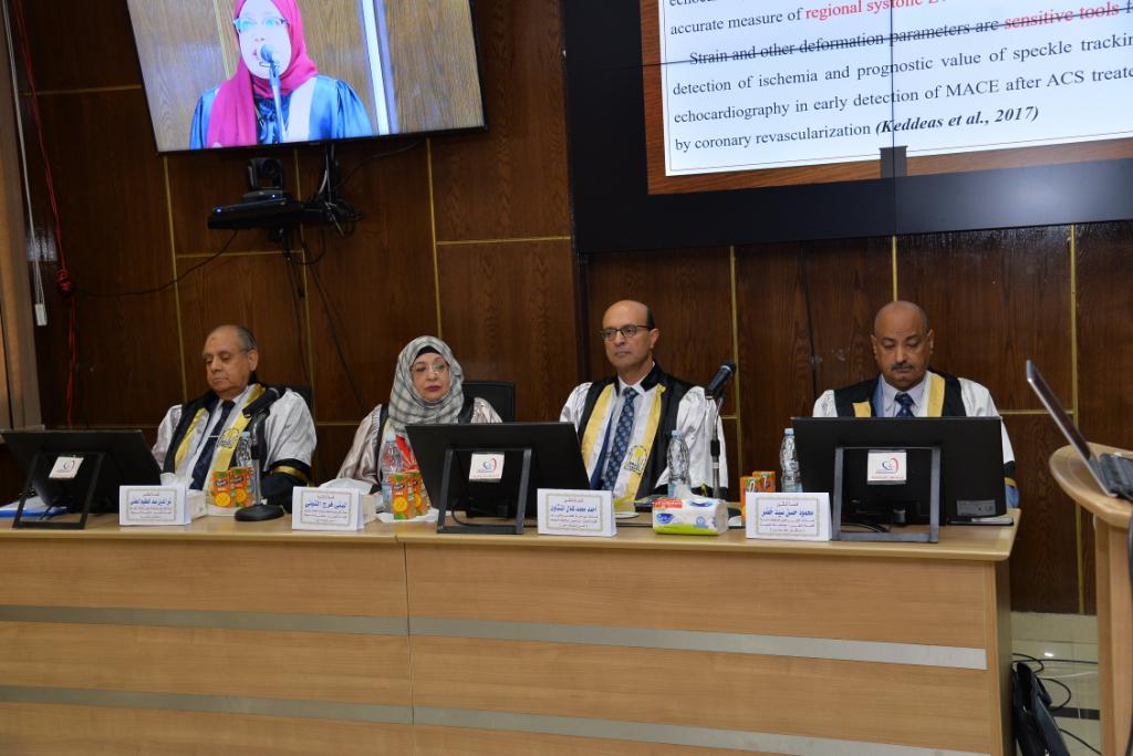 رئيس جامعة أسيوط يُشرف على رسالة دكتوراه تتناول إعادة تكوين الأوعية الدموية التاجية لدى مرضى السكري