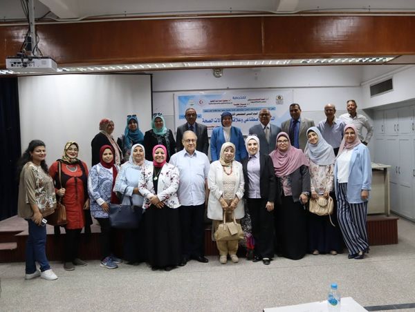 فعاليات اليوم البيئي المجتمعي الاول لكلية الطب تحت عنوان "الذكاء الاصطناعي وعلاقته بمجالات الصحة"